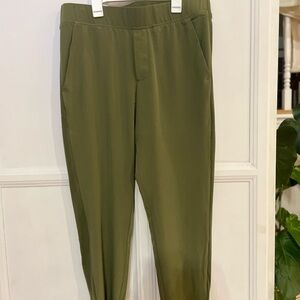 NWT DownEast Women's Green Jogger/ Casual Pants‎  Size L